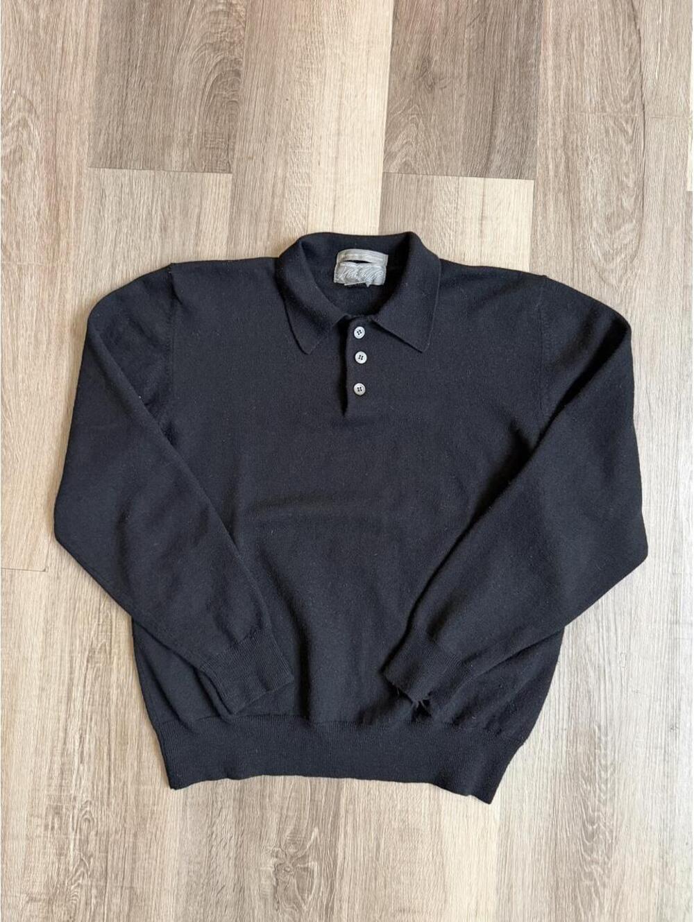 Vintage Lord and Taylor Merino Wool  sweater sz Large with button-up collar